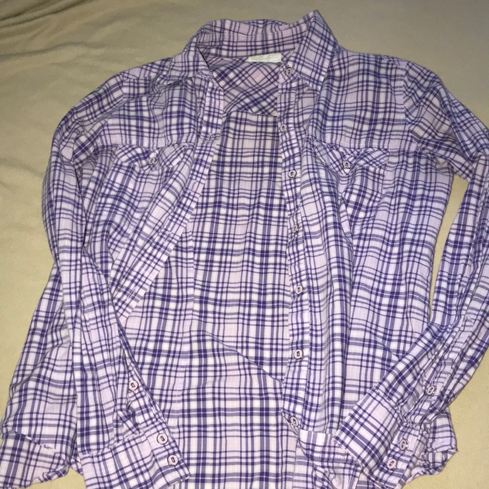 ⭐️5/10 Purple and white flannel